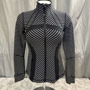 Lululemon Black and White parallel Define Jacket